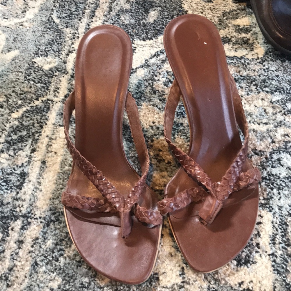 Brown braised leather heels